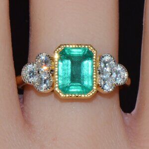 GIA Certified Natural 2.20CTS VS F Diamond Emerald 18K Gold Dinner Ring